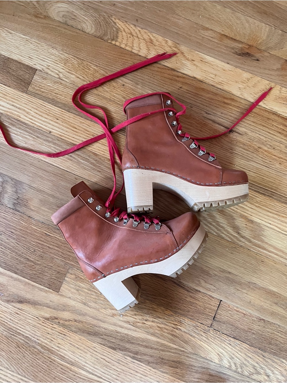 Swedish Hasbeens Hippie Lace Up Clogs Shoes Boots
